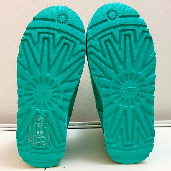 Green Waterproof Women’s Ugg Classic Clear Mini Sz 7 - Picture 9 of 10